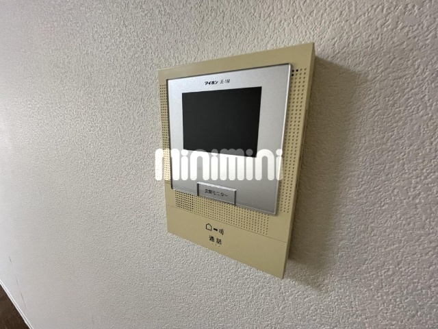 ����11