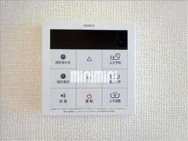 ����17
