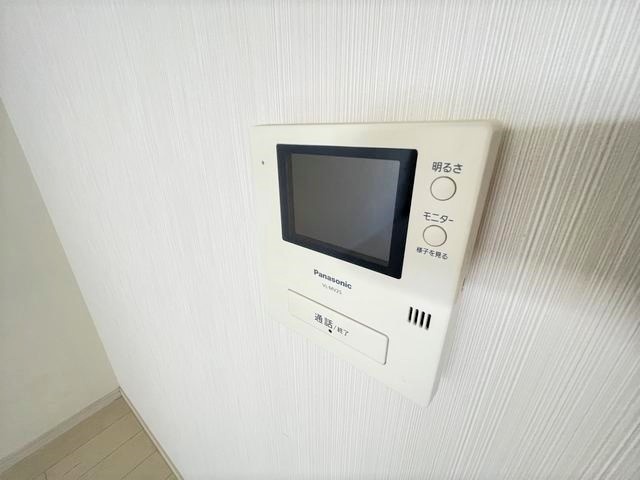 ����10