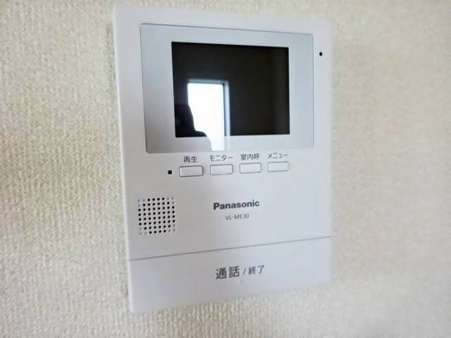 ����11