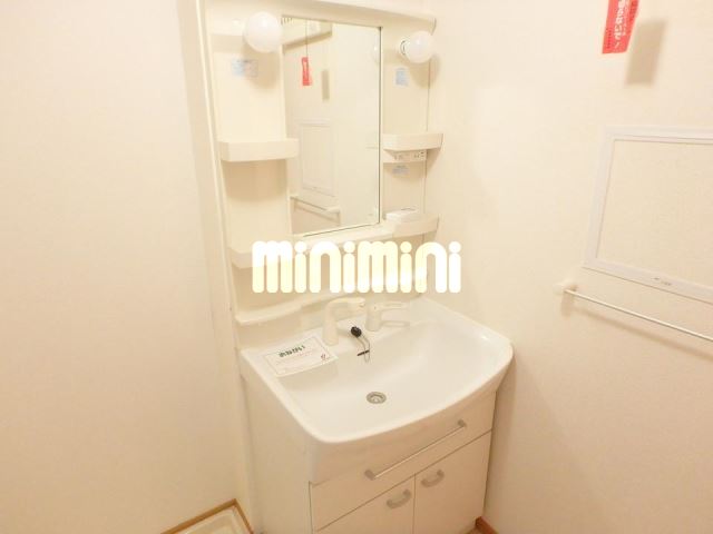 ����5