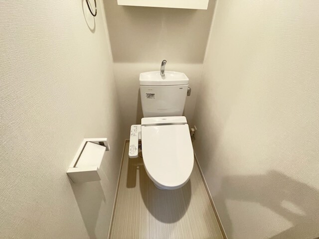 ����5