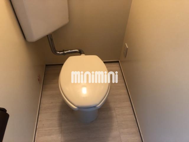 ����4