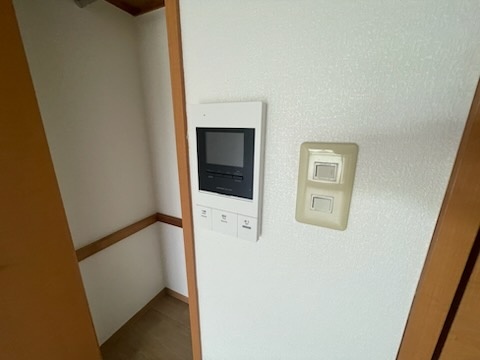 ����14