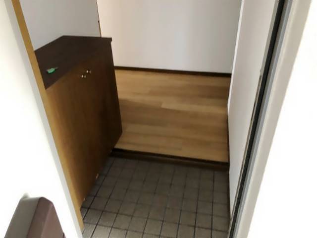 ����8