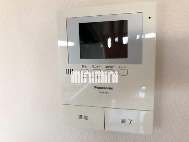 ����11