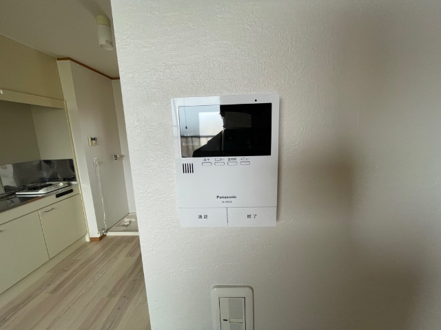 ����11