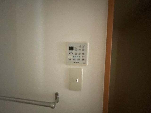 ����10