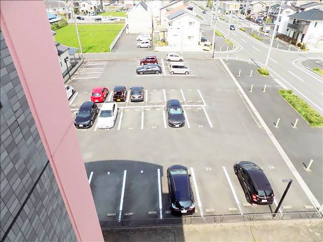 ����16