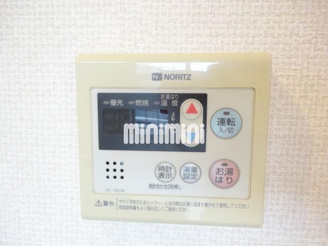 ����16