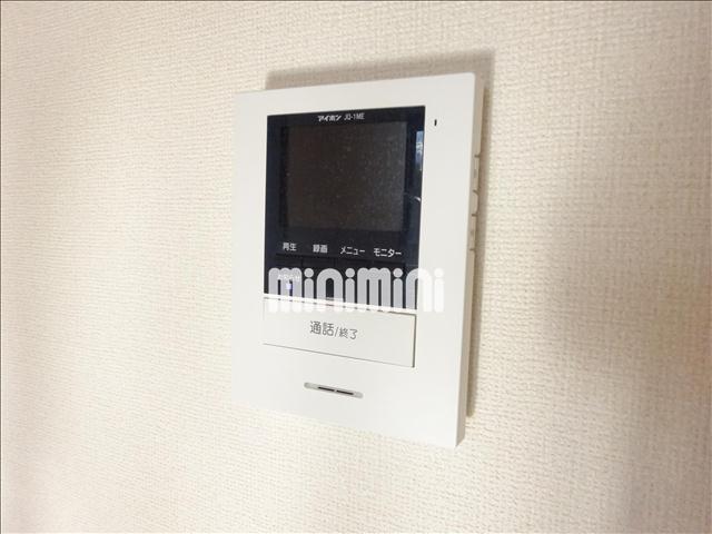 ����10