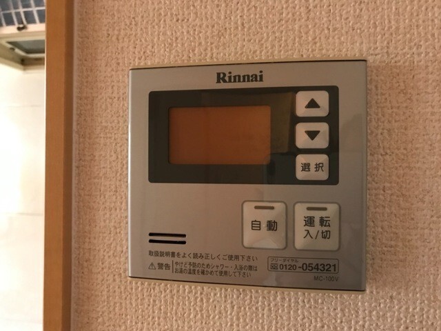 ����10