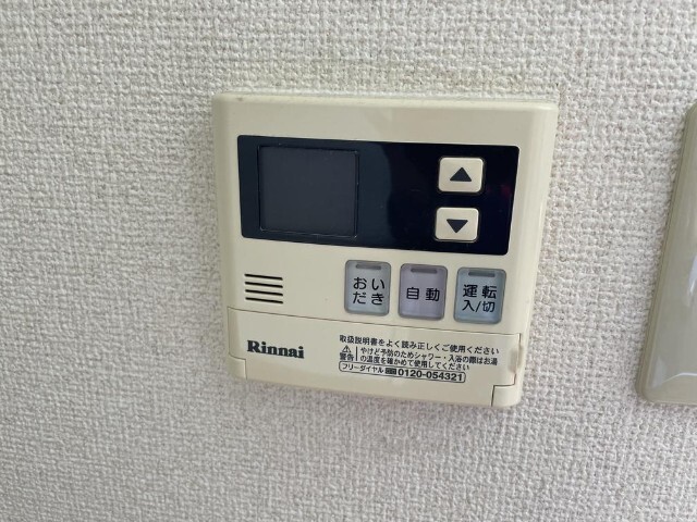 ����11