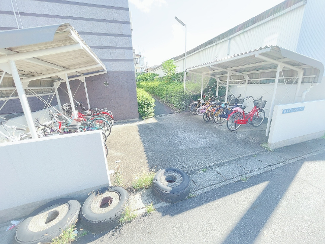 ����14