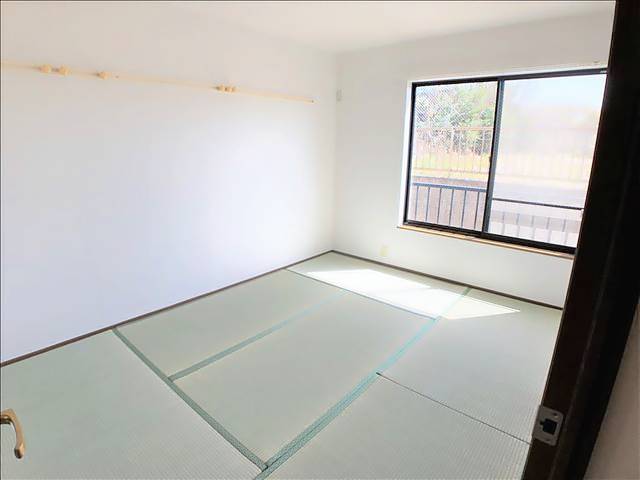 ����16