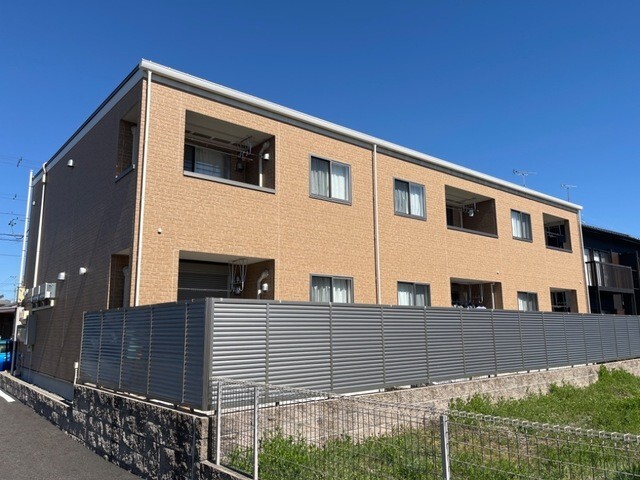 ����12