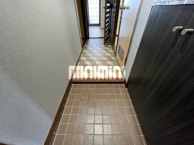 ����8