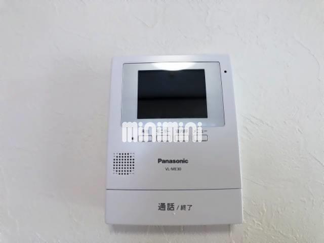 ����11