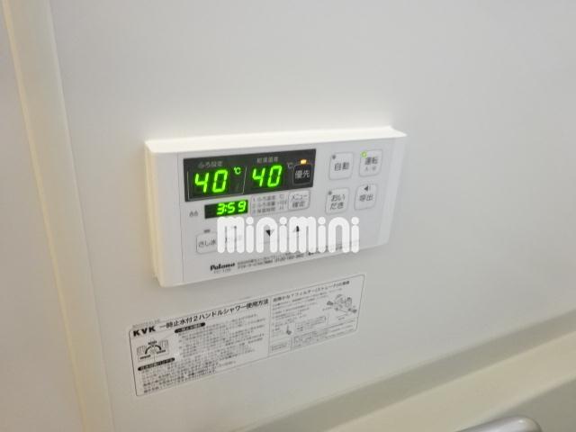 ����16