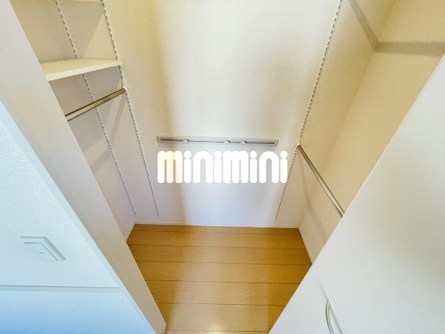 ����6