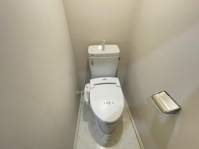 ����7