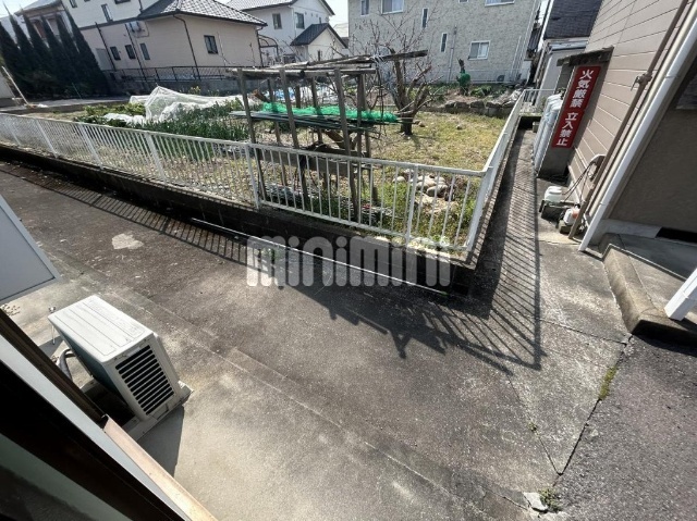 ����8