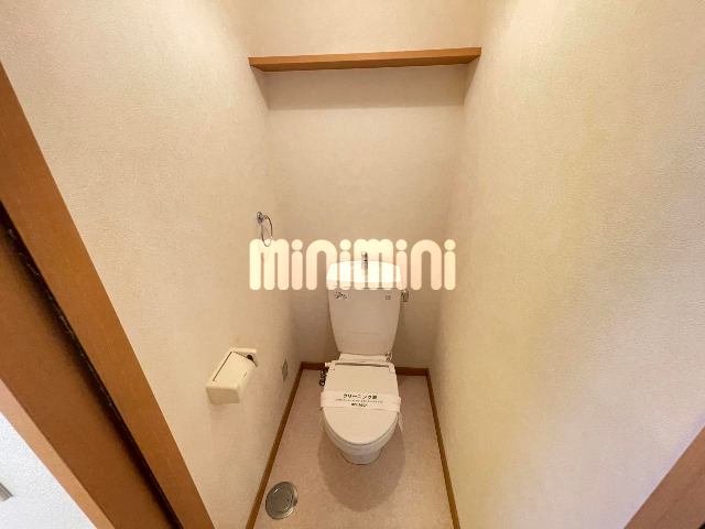 ����4