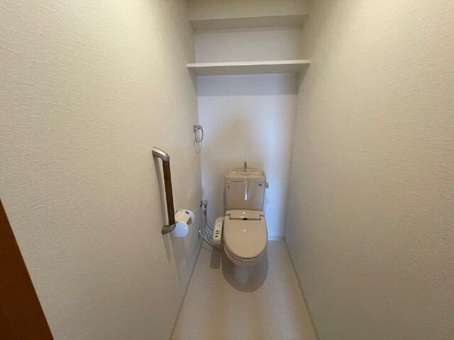 ����7