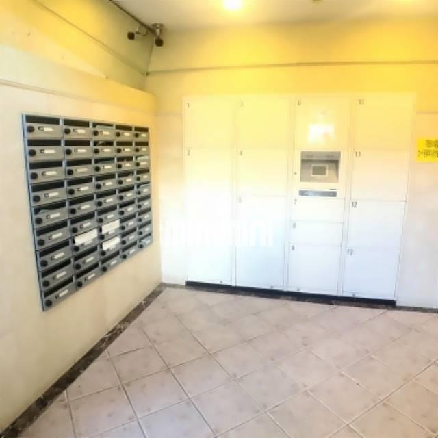����12