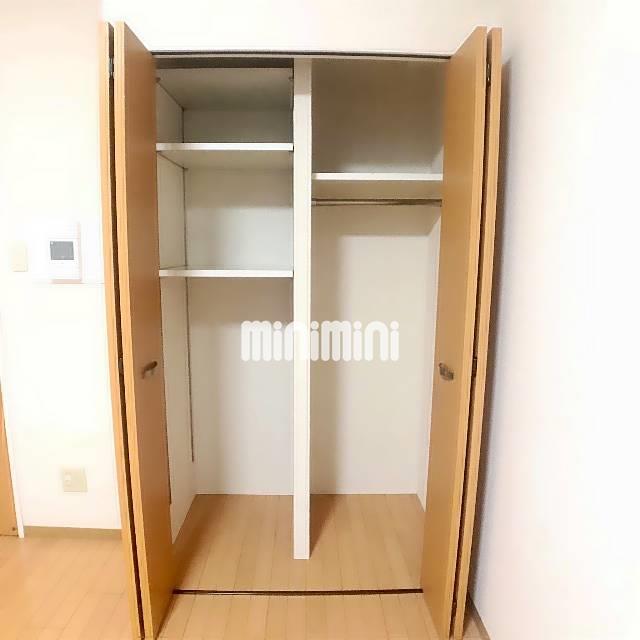 ����18