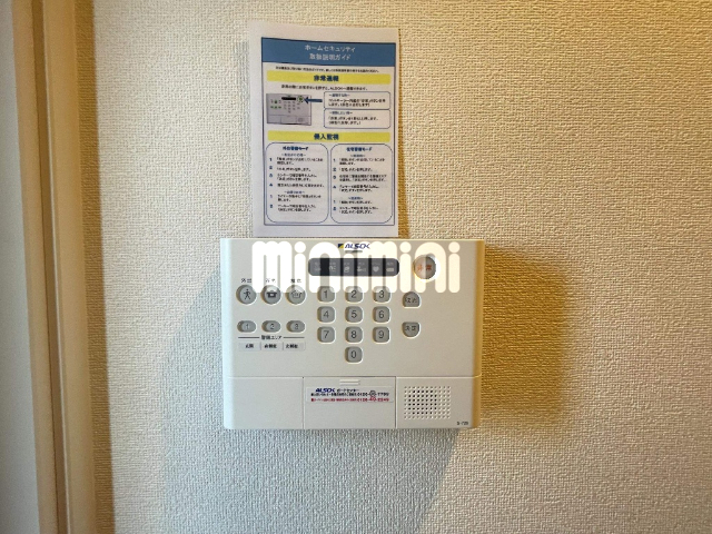 ����10