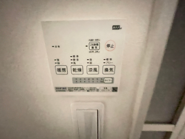 ����7