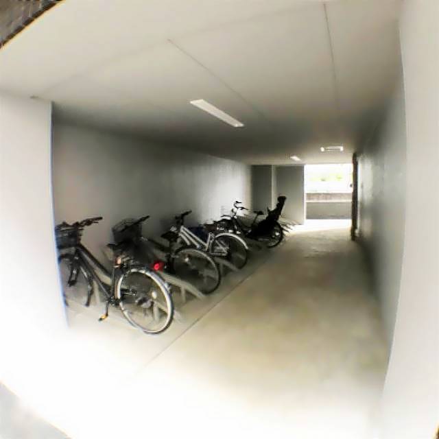 ����13