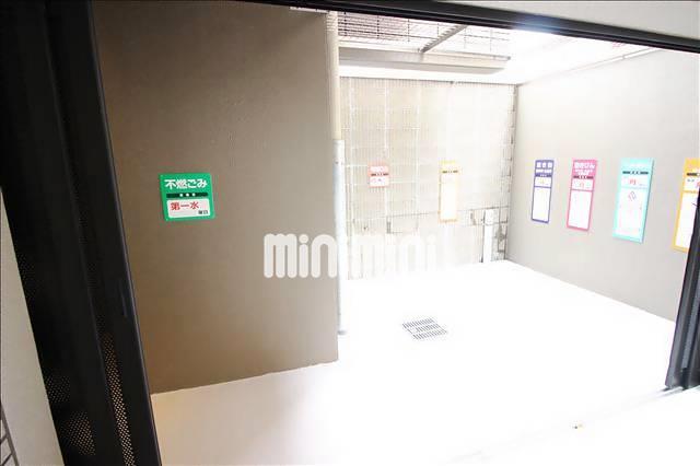 ����10