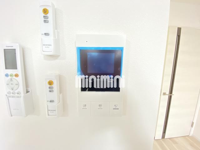 ����8