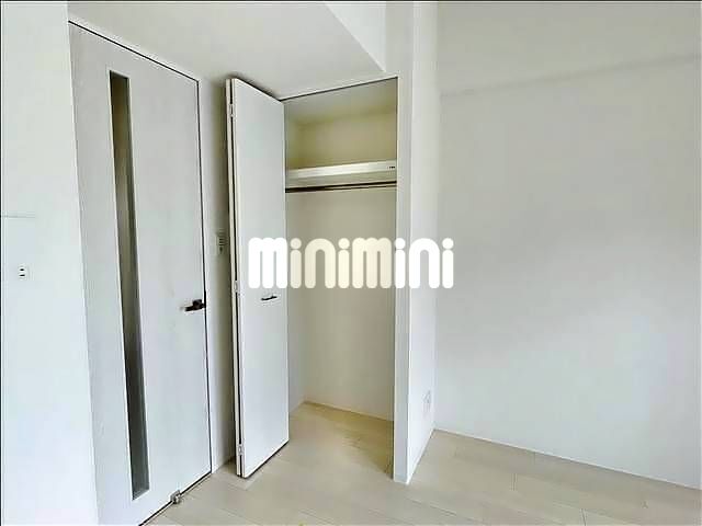 ����7