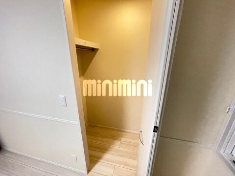 ����6