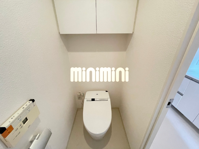 ����5
