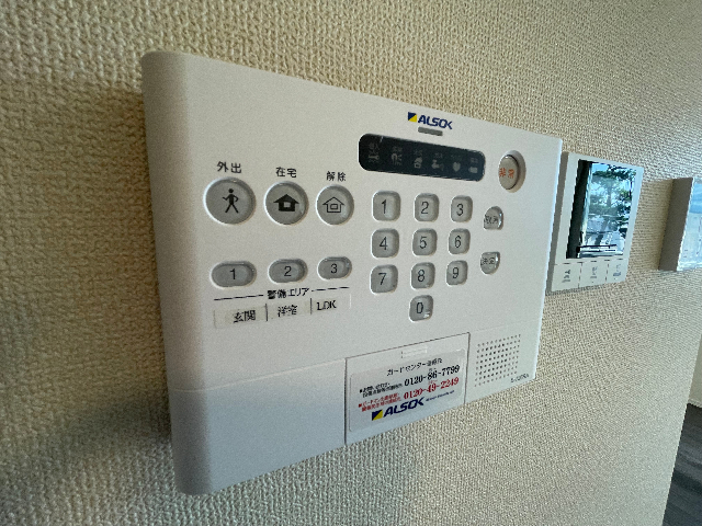 ����10