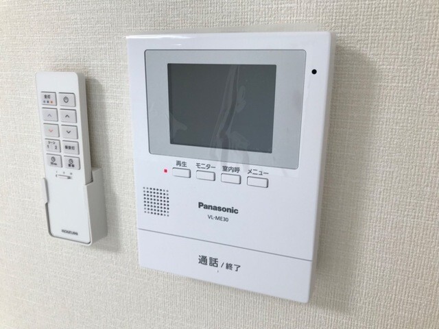 ����10