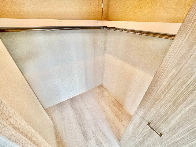 ����6