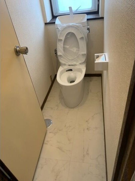 ����7