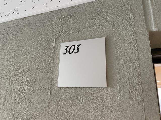 ����13