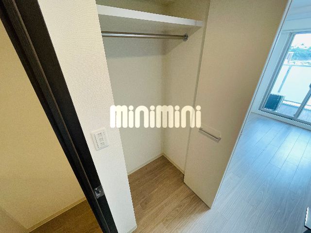 ����6