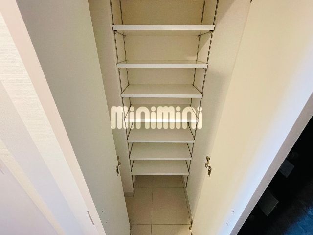 ����7