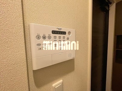 ����7