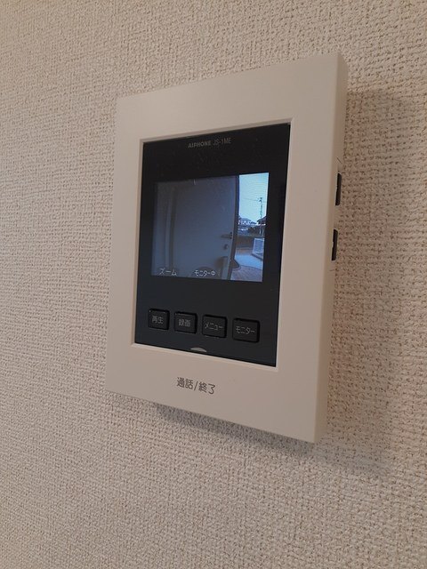 ����8