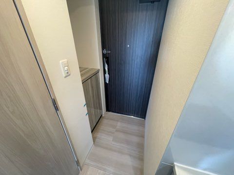 ����8