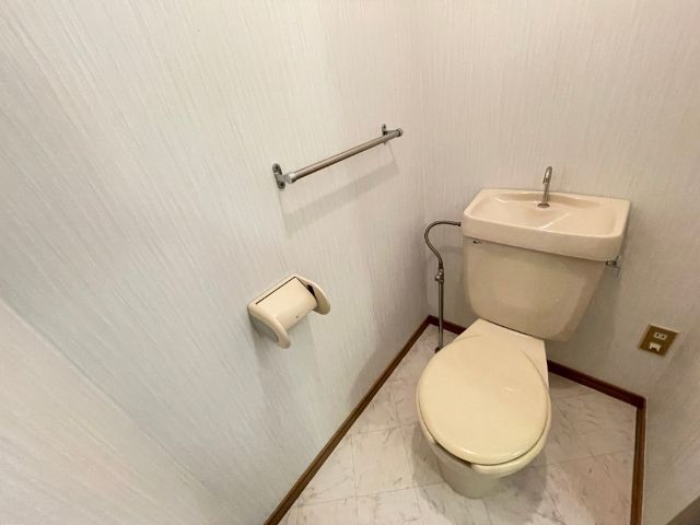 ����6