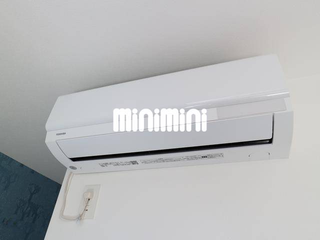 ����8